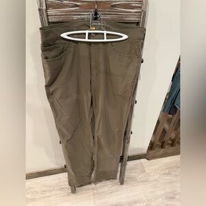 Men’s performance pants size 35X34